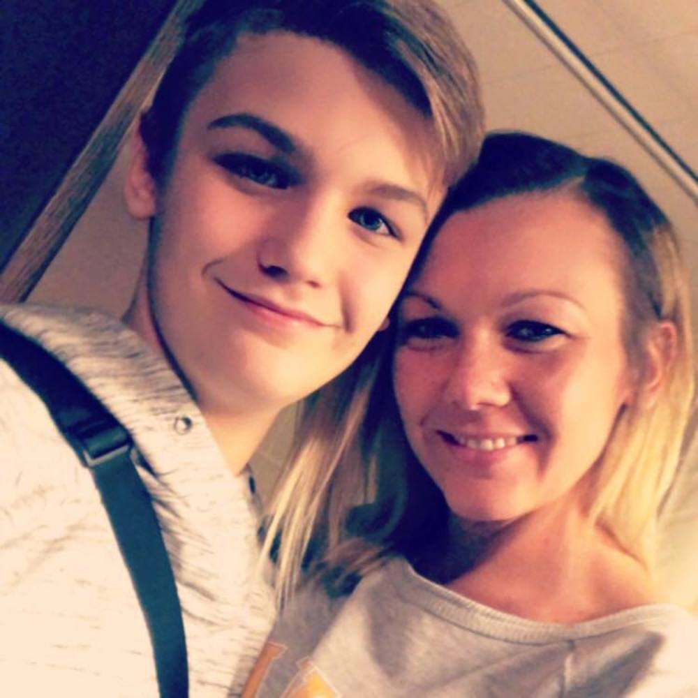 Meet your Posher, Crystal